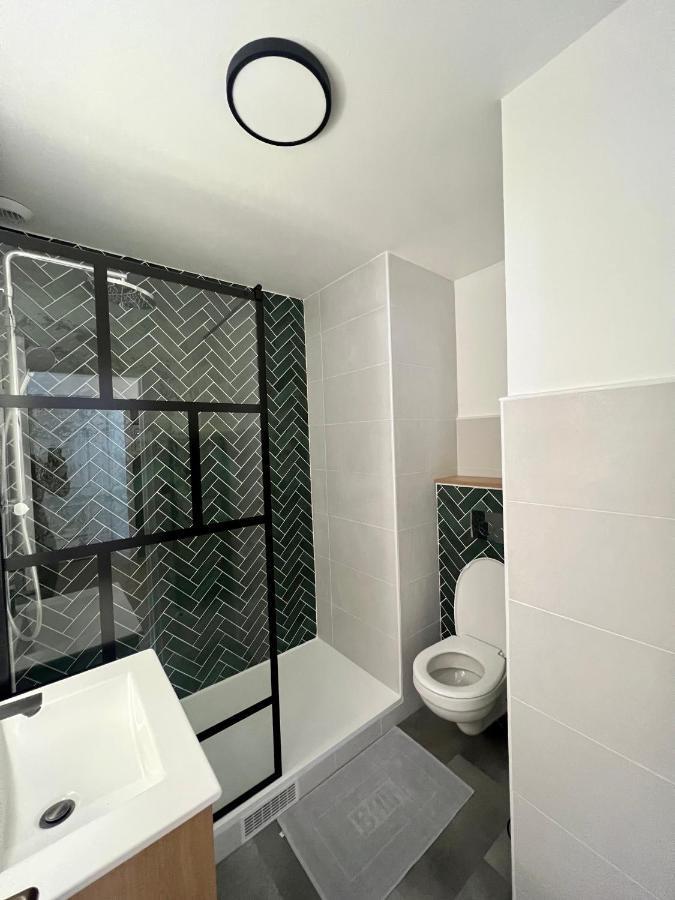 Agreable T2 Idealement Situe Mende Esterno foto
